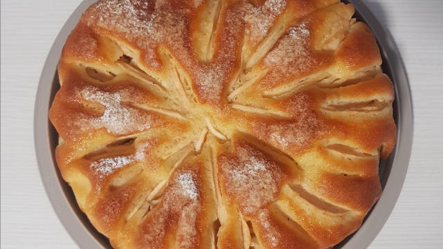 rale a 180° per circa 45 minuti. Il tempo è indicativo e può cambiare di qualche minuto in base al forno che si possiede, facciamo sempre la prova stecchino prima di sfornare il dolce.